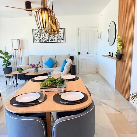 بيت للعطل Casa Oasis نيرخا